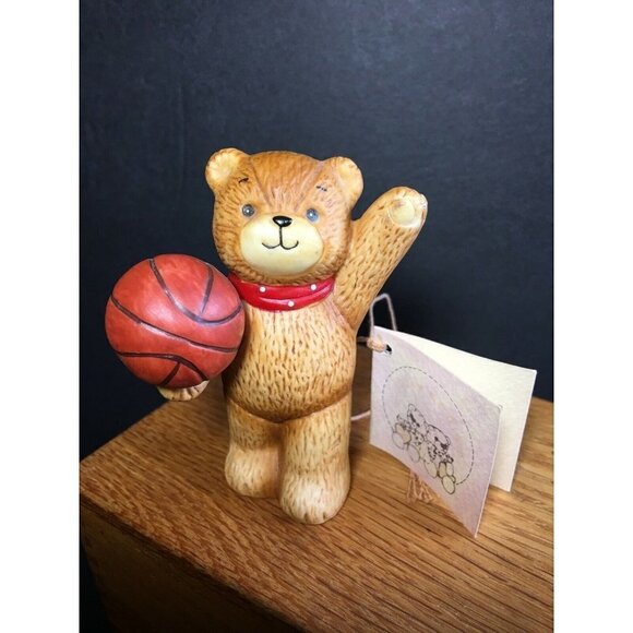 Lucy & Me Basketball Teddy Bear Figurine Rigg ENESCO 1980 “Unbearably Cute!” - Picture 1 of 5